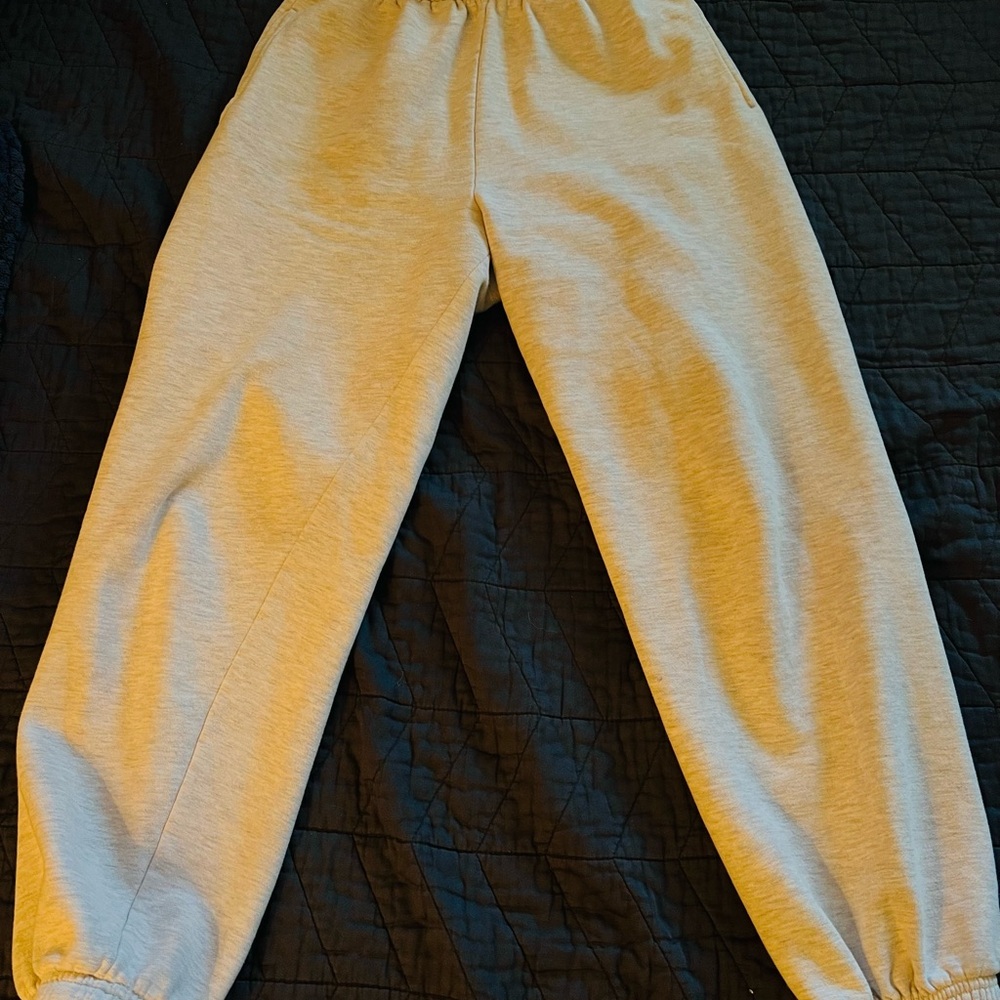 Everyday Elastic-Waist Light Gray Jogger Pants